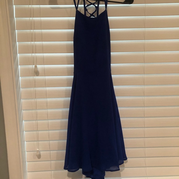 Lulus Dresses & Skirts - Criss-Cross Back Dress